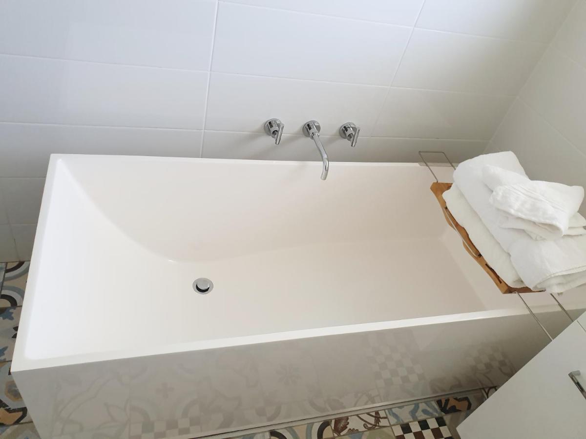Marazul Best Deal - Stone Bathtub, Wifi, Functional - Mandarins And Lemons When Available Vincentia Exterior foto